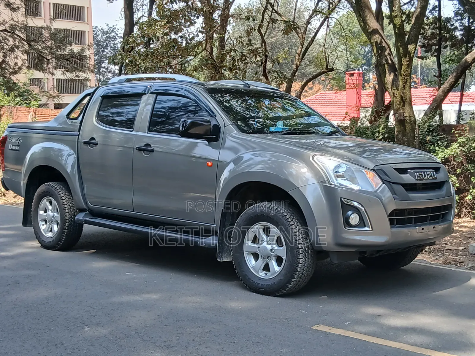 Isuzu D-MAX 2023 Gray
