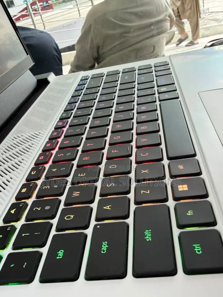 Laptop Dell G16 7630 16GB Intel Core i7 SSD 1T