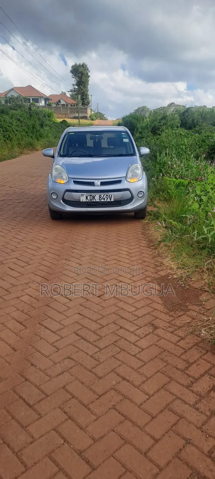 Toyota Passo 2015 Silver