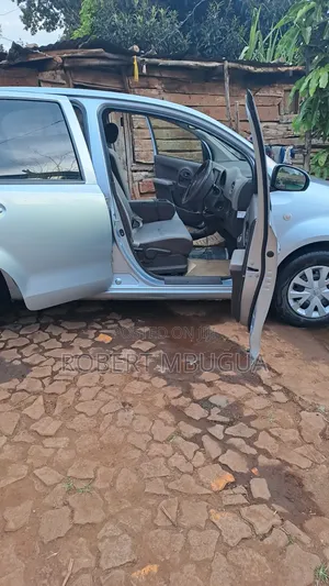 Toyota Passo 2015 Silver