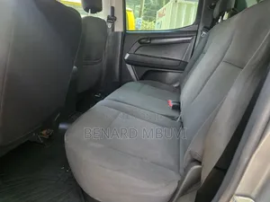 Isuzu D-MAX 2023 Gray
