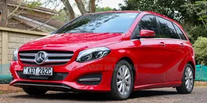 Mercedes-Benz B-Class 2017 Red