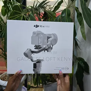 DJI RS 4 Mini Gimbal Stabilizer