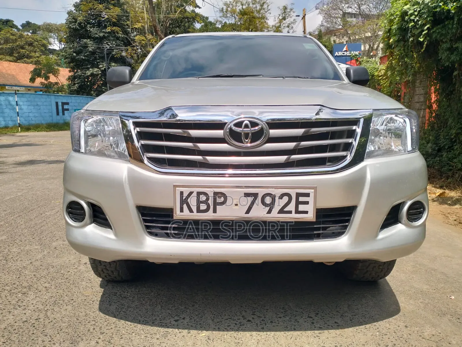 Toyota Hilux 2012 Beige