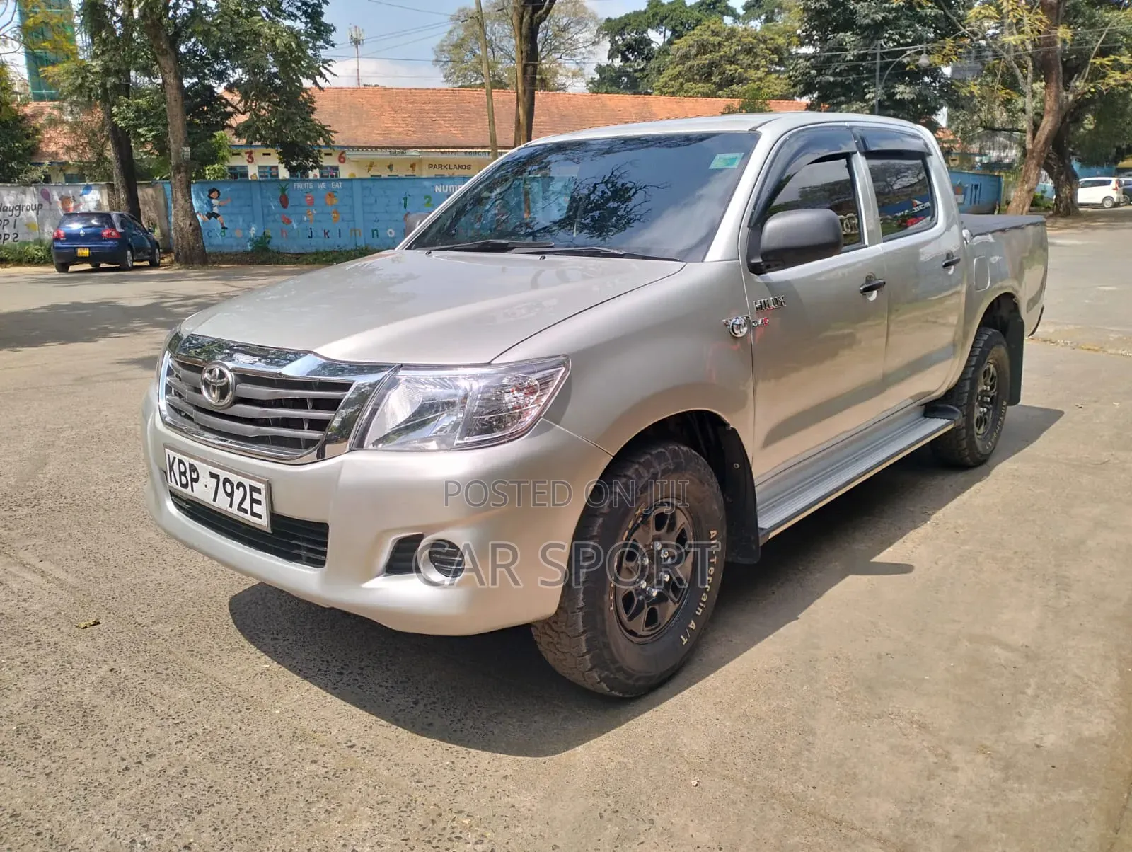 Toyota Hilux 2012 Beige