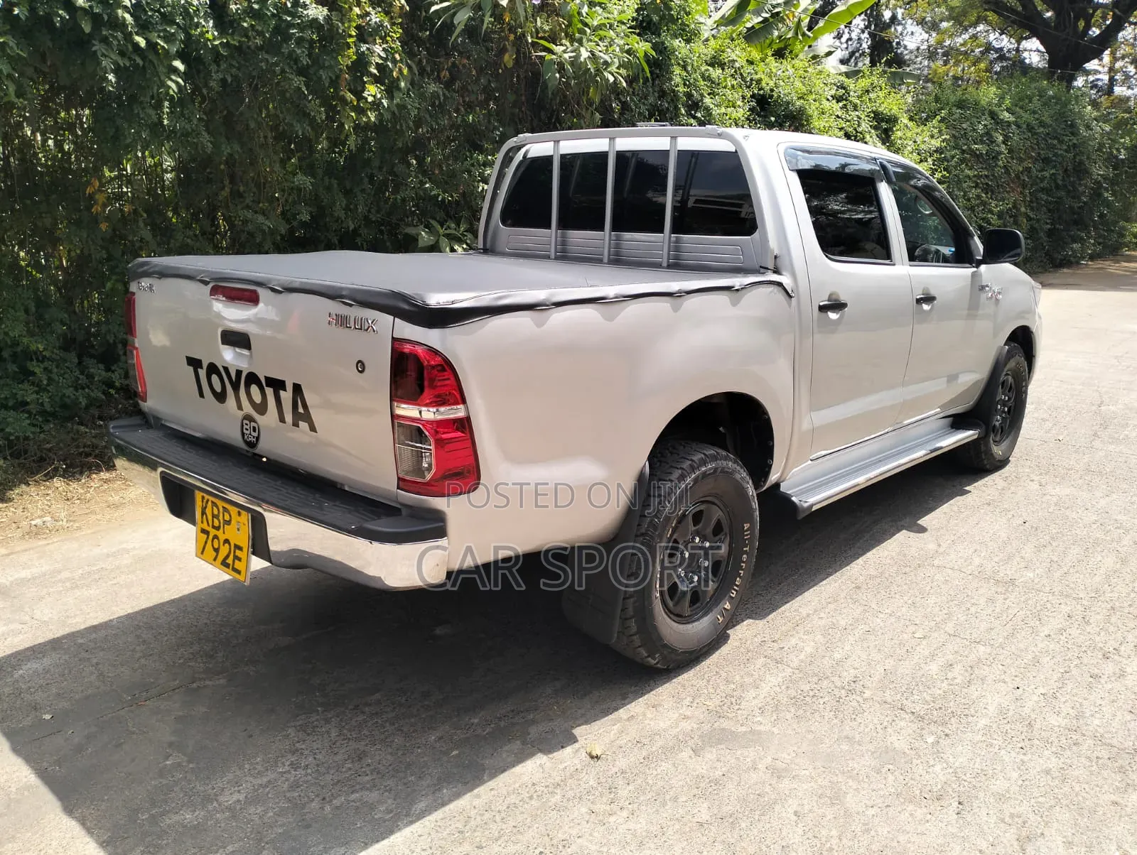 Toyota Hilux 2012 Beige