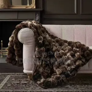 Luxury Faux Fur Throw Blanket_ex