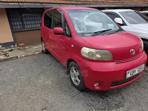 Toyota Porte 2007 Red
