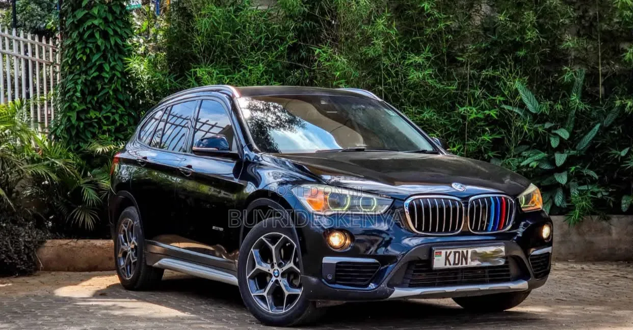 BMW X1 xDrive28i AWD 2016 Black