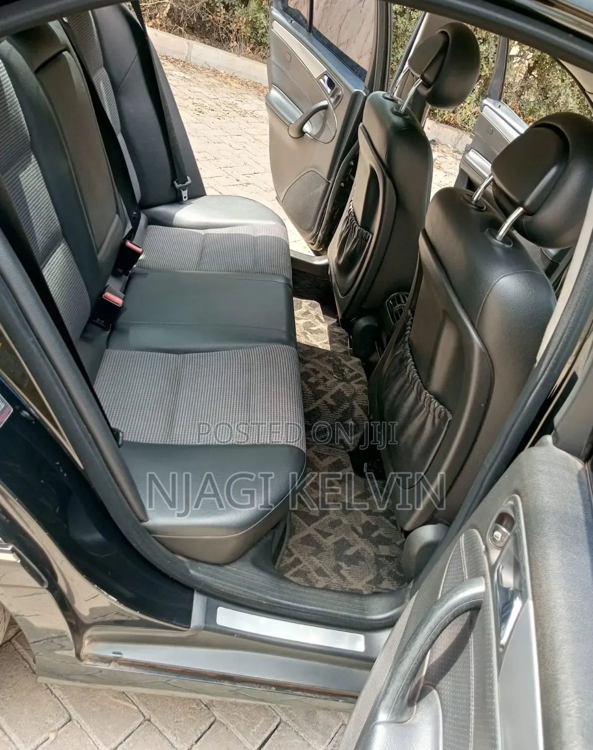 Mercedes-Benz C200 2005 Black