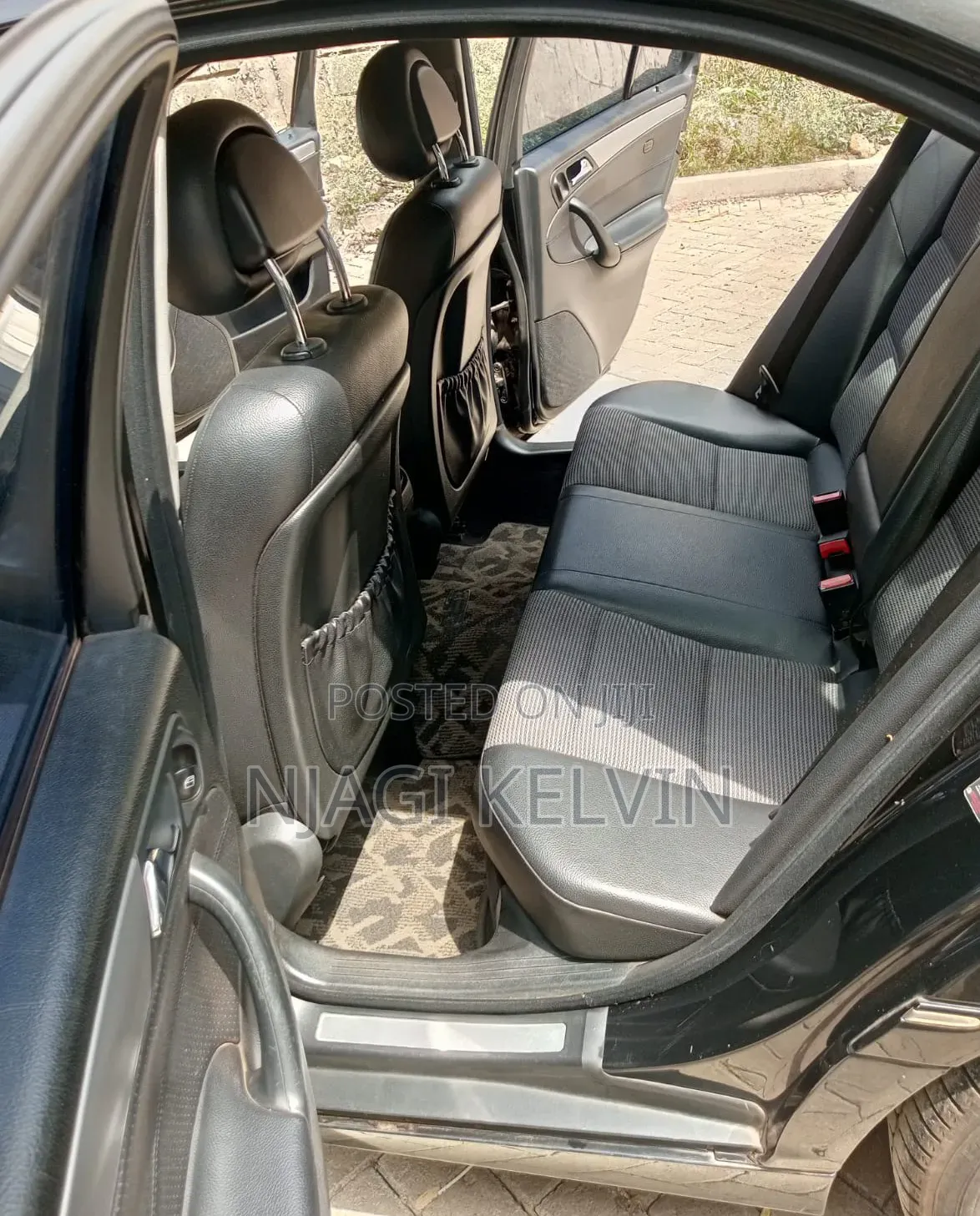 Mercedes-Benz C200 2005 Black