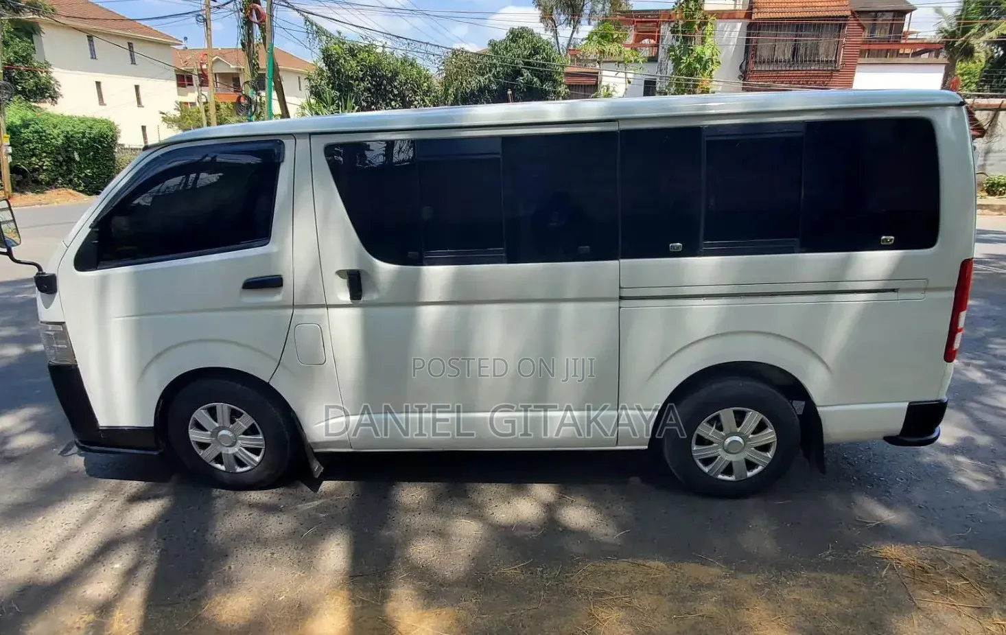 Toyota HiAce 2015 White