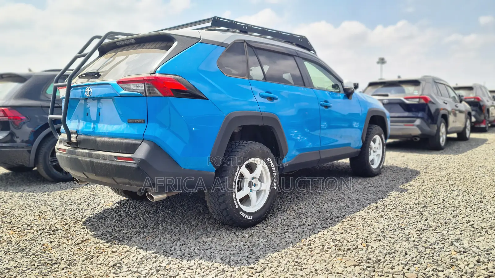 Toyota RAV4 2020 Blue