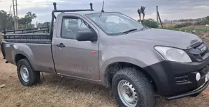 Isuzu D-MAX 2014 Gray