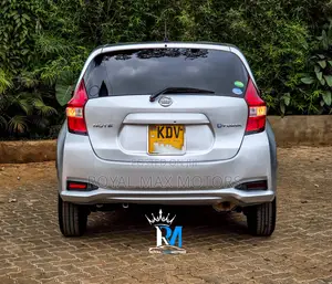 Nissan Note 2018 Silver
