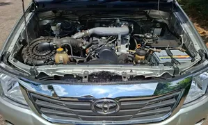 Toyota Hilux 2011 Silver