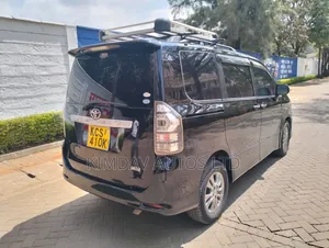 Toyota Voxy 2011 Black