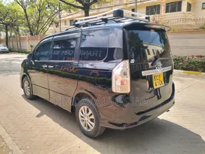 Toyota Voxy 2011 Black