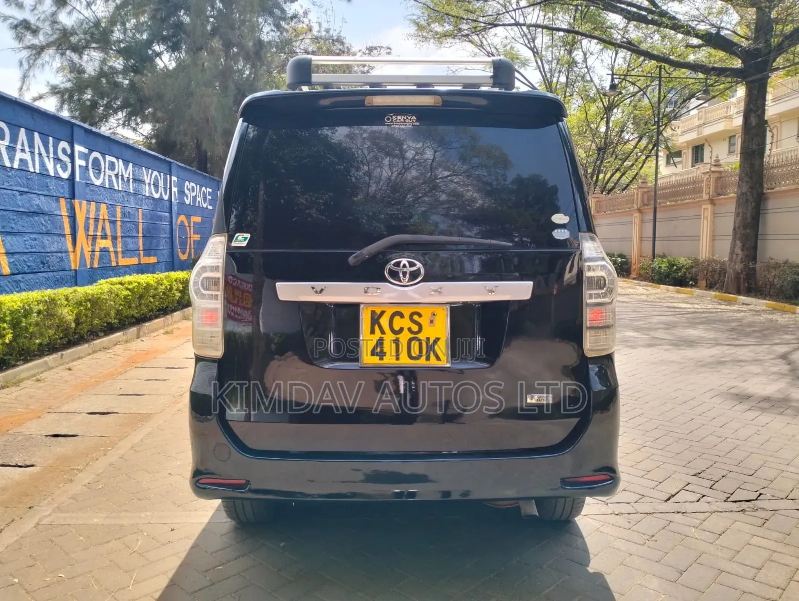 Toyota Voxy 2011 Black