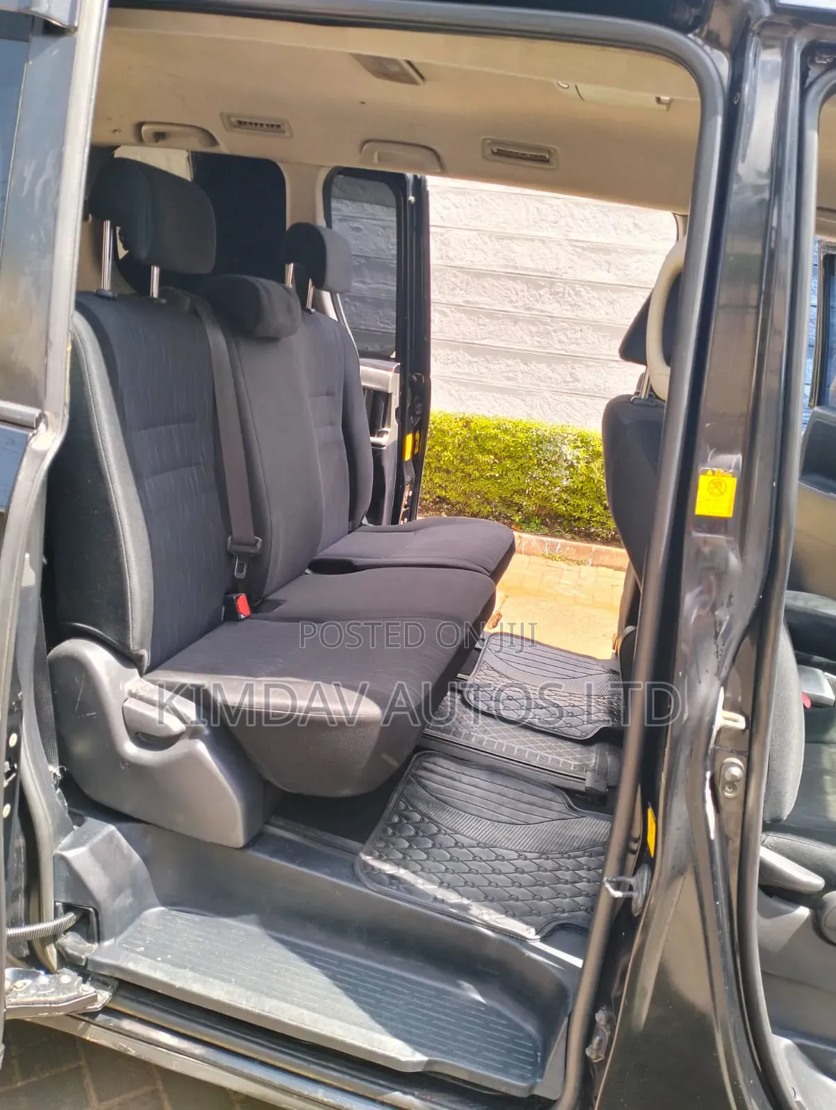 Toyota Voxy 2011 Black