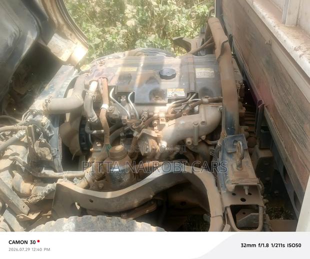 Mitsubishi Canter - thumbnail 4
