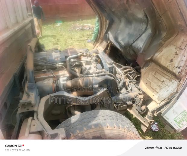Mitsubishi Canter - thumbnail 5