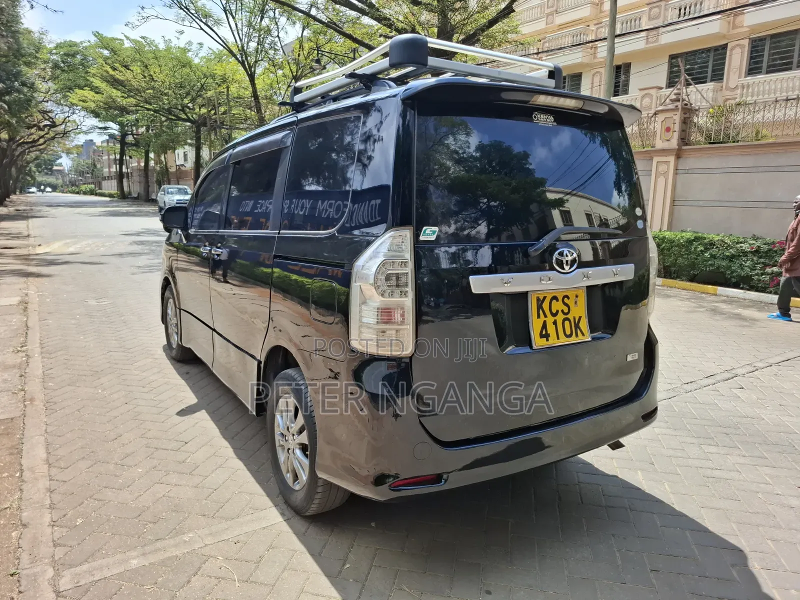 Toyota Voxy 2011 Black