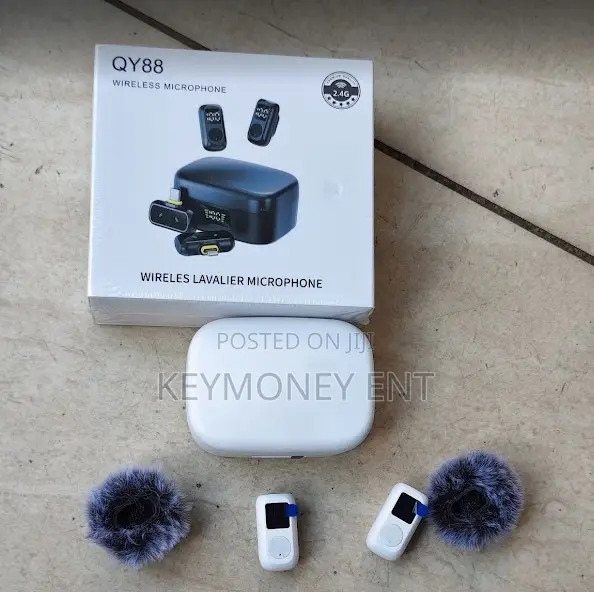 QY88 Wireless Microphone Dual Microphone iPhone