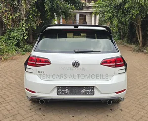 Volkswagen Golf GTI 2015 White