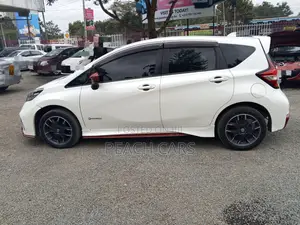 Nissan Note 2018 White