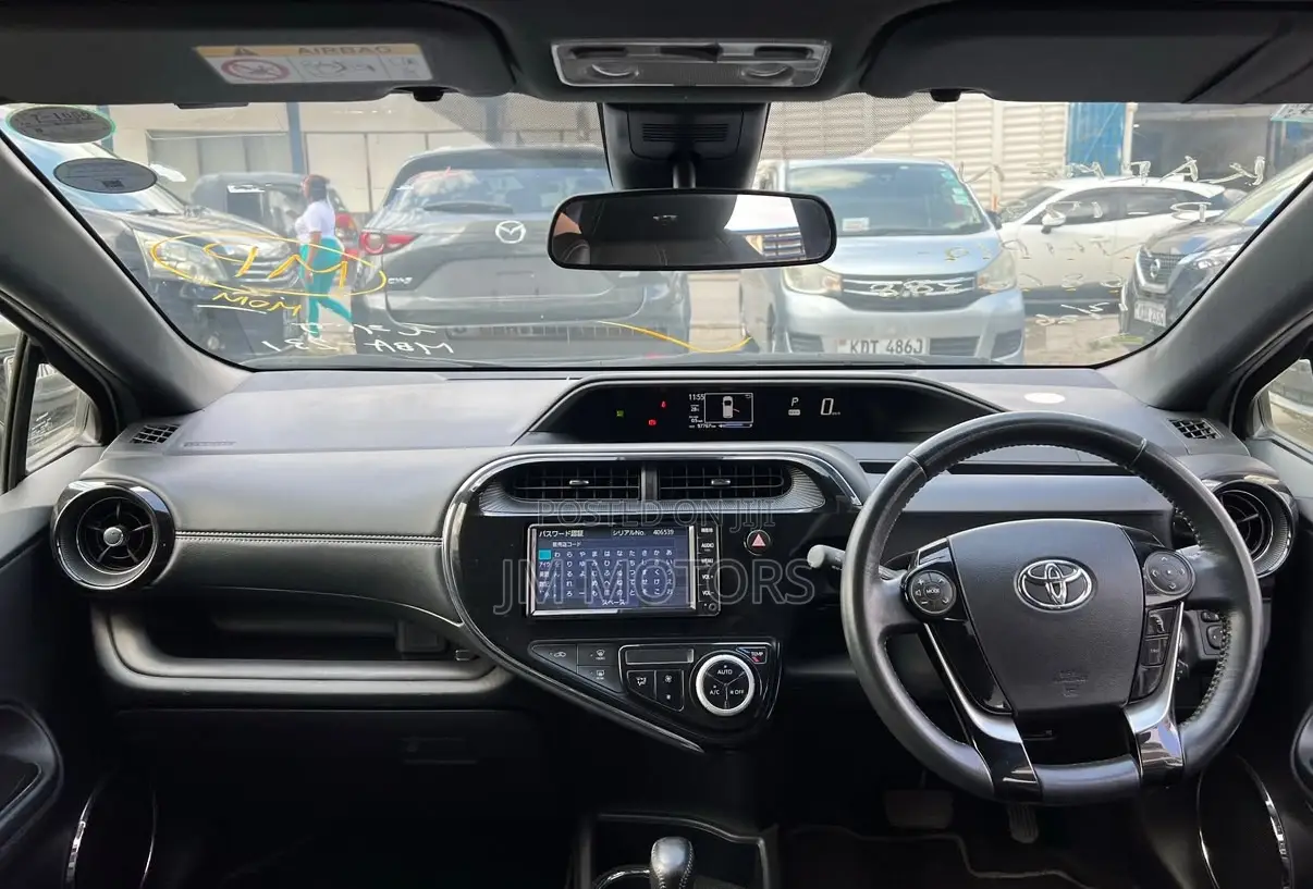 Toyota Aqua 2019 White