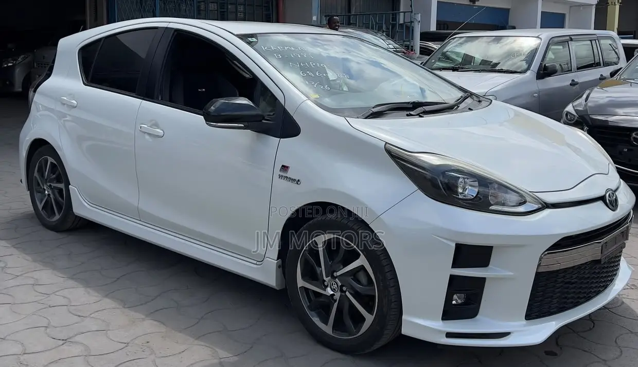 Toyota Aqua 2019 White