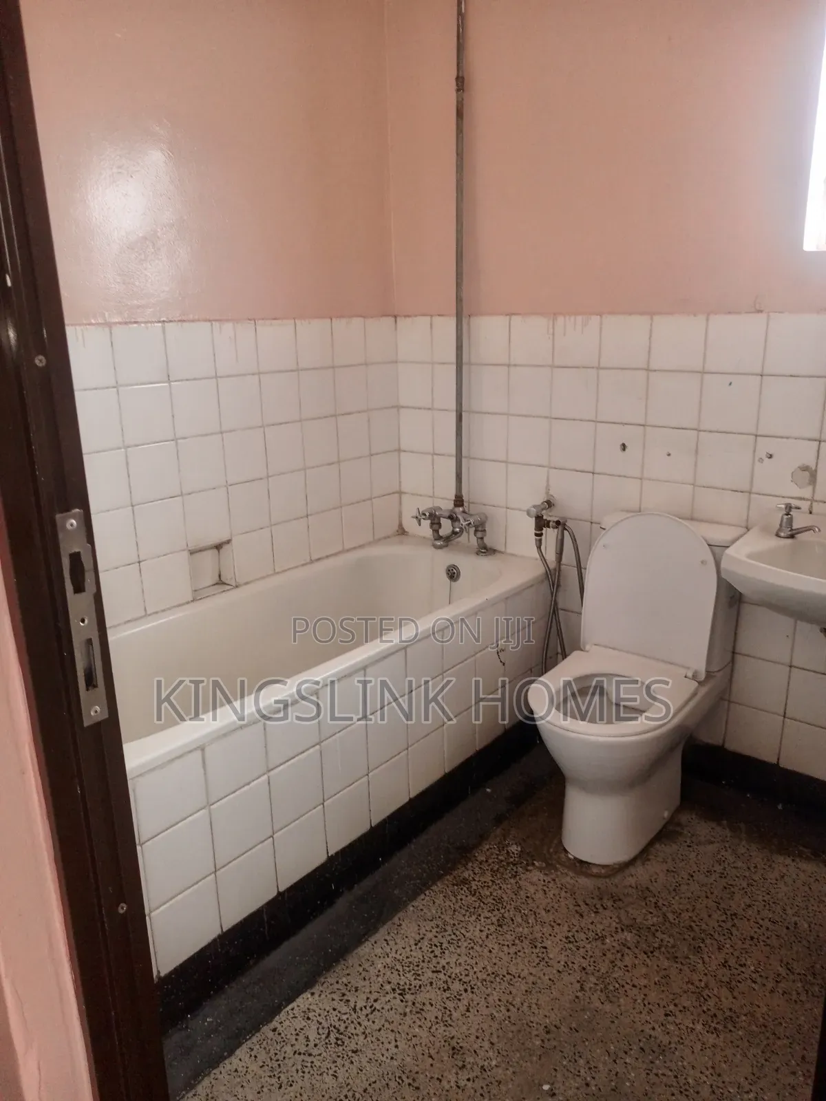 3bdrm Maisonette in South C for rent