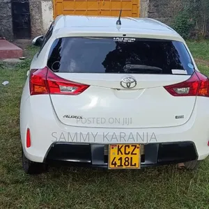Toyota Auris 2013 White