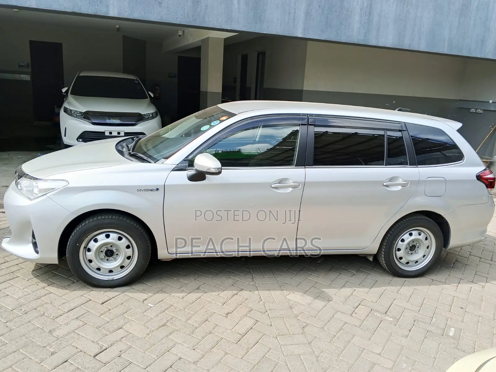 Toyota Corolla Fielder 2019 Silver