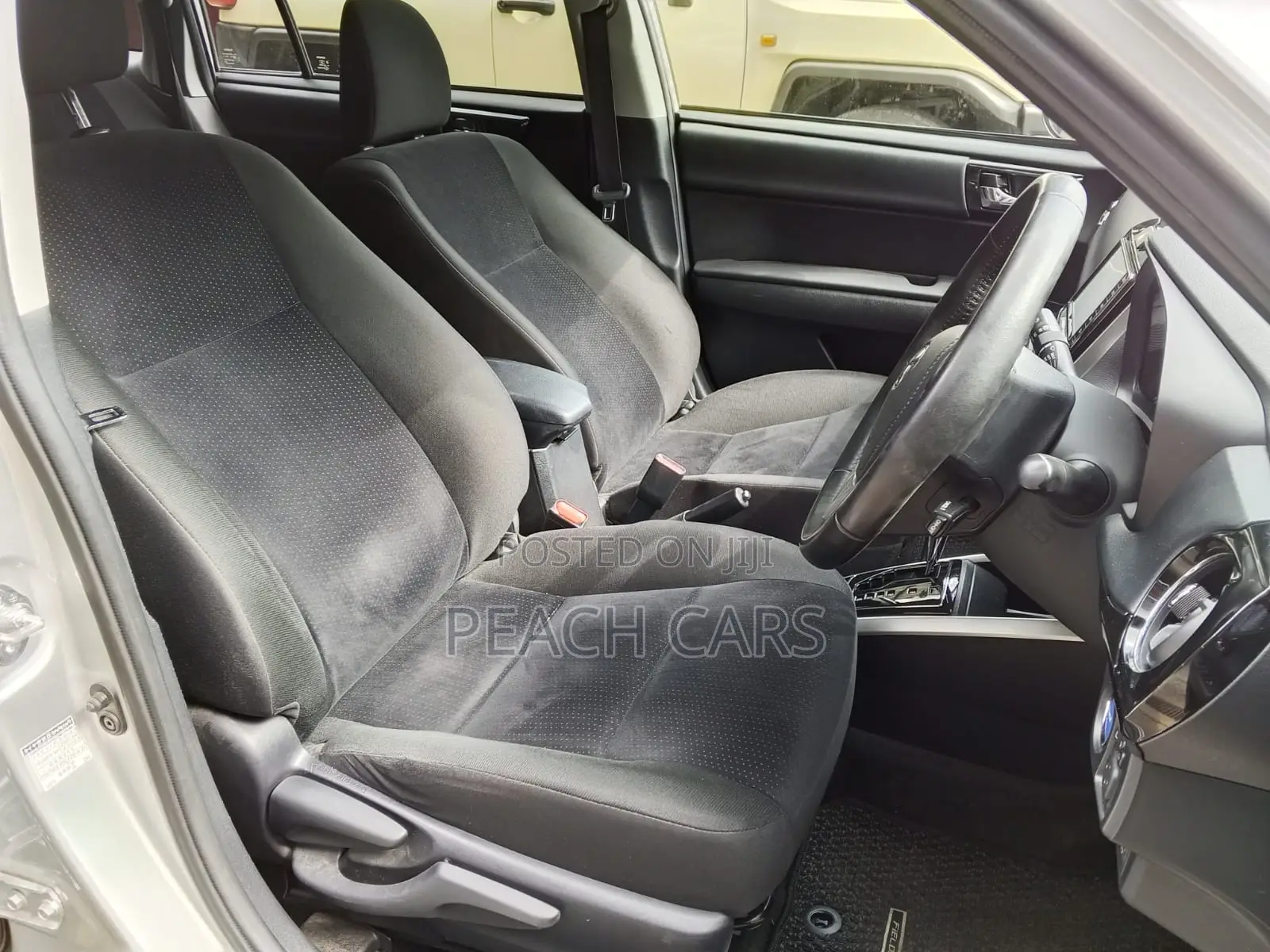 Toyota Corolla Fielder 2019 Silver