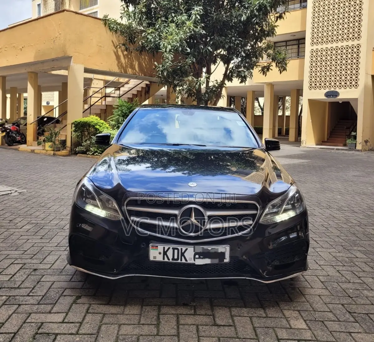 Mercedes-Benz E250 2015 Black