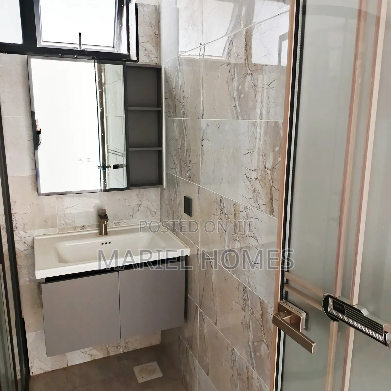 3bdrm Apartment in Valley Arcade for rent