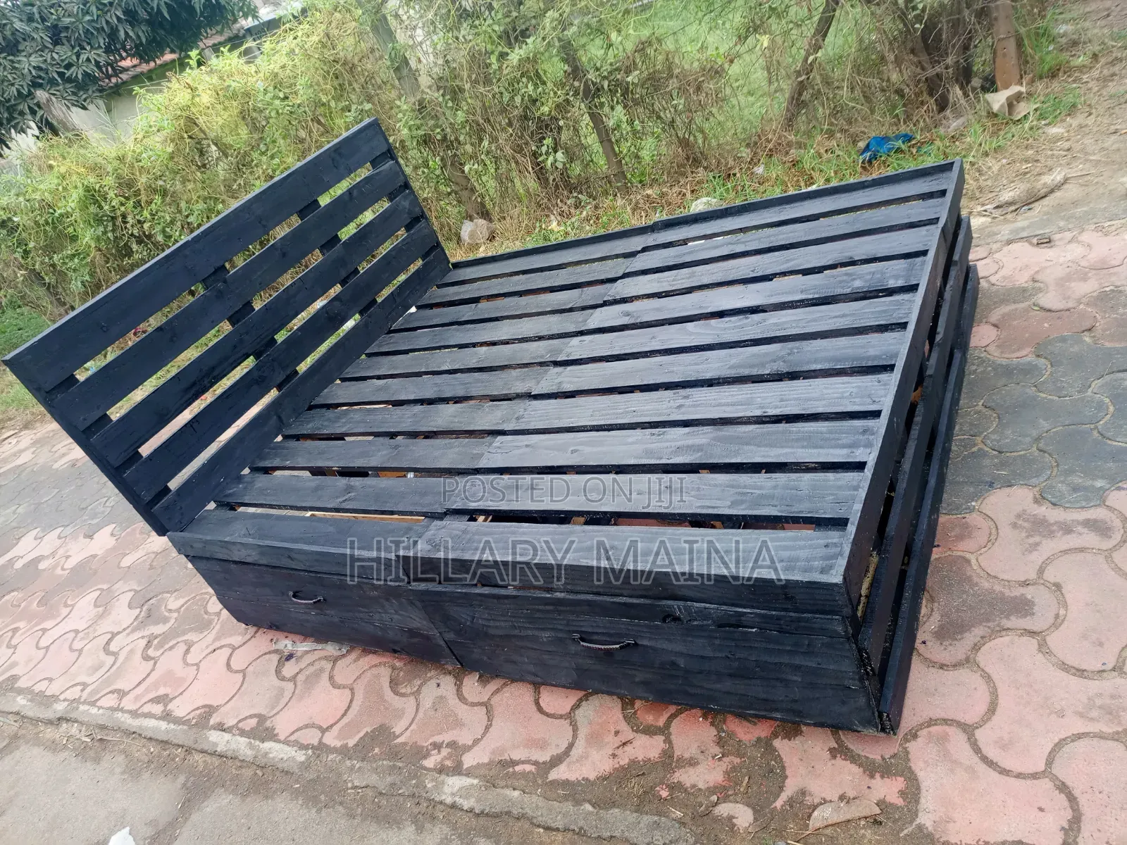 Pallet Bed