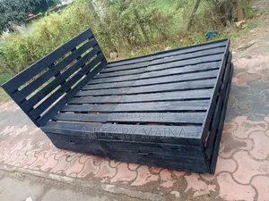 Pallet Bed