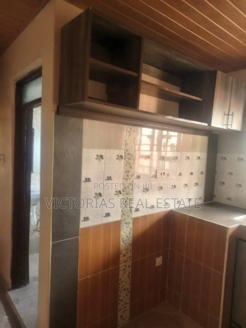 3bdrm Maisonette in Arusha Court, Complex Utawala for rent
