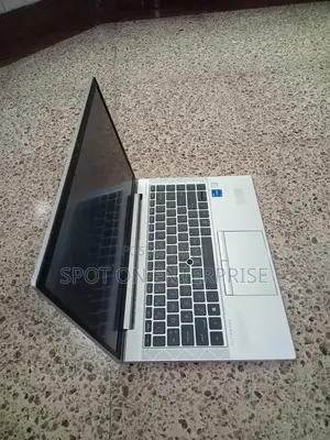 Laptop HP EliteBook 830 G7 16GB Intel Core i7 SSD 512GB