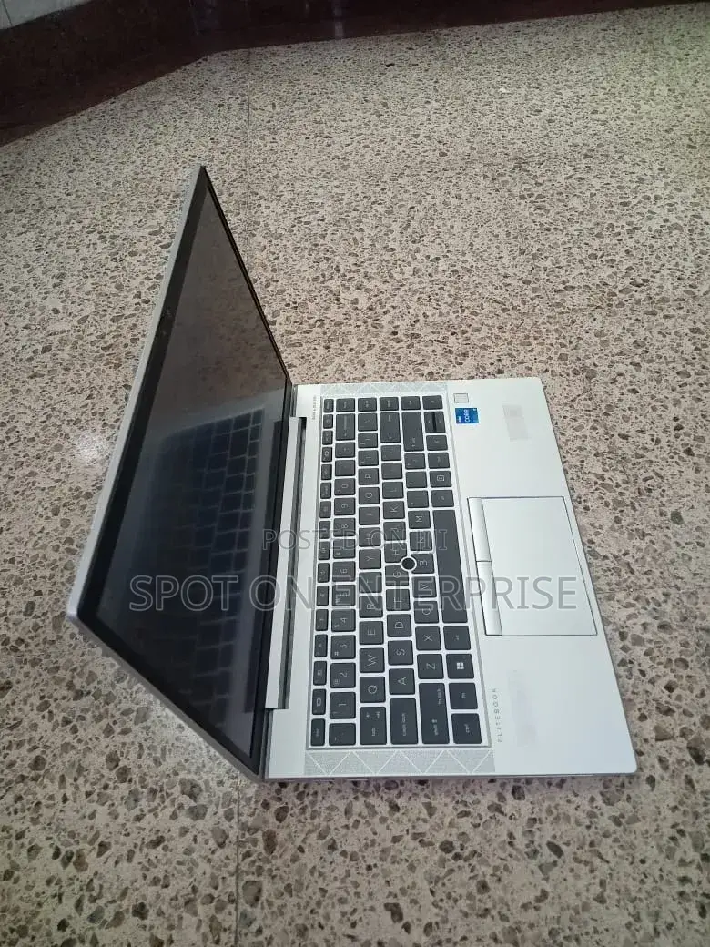 Laptop HP EliteBook 830 G7 16GB Intel Core i7 SSD 512GB