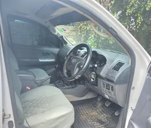 Toyota Hilux 2013 White