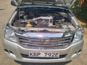 Toyota Hilux 2.5 Cab 2005 Silver