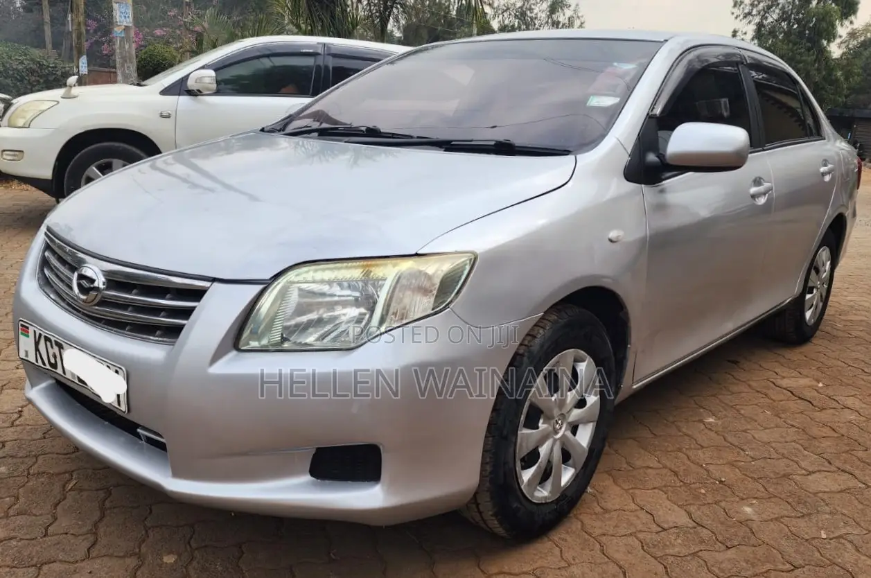 Toyota Axio 2011 Silver