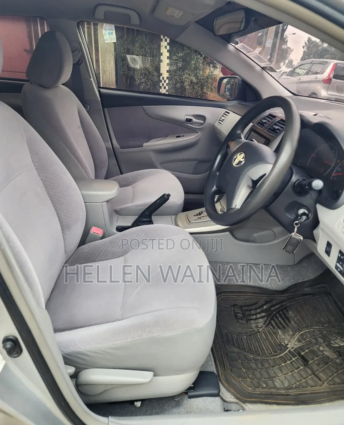 Toyota Axio 2011 Silver