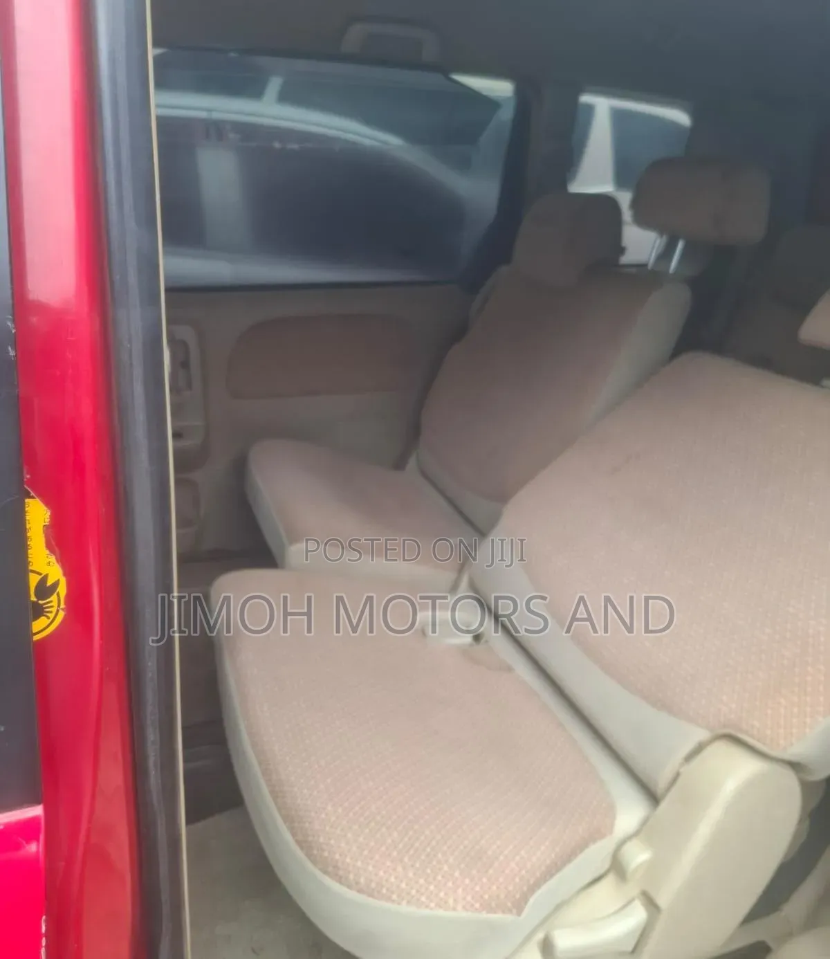 Toyota Sienta 2012 Red