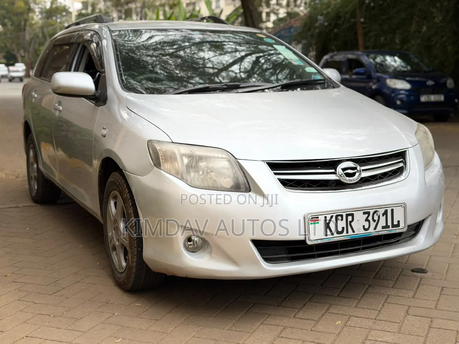 Toyota Corolla Fielder 2011 Silver