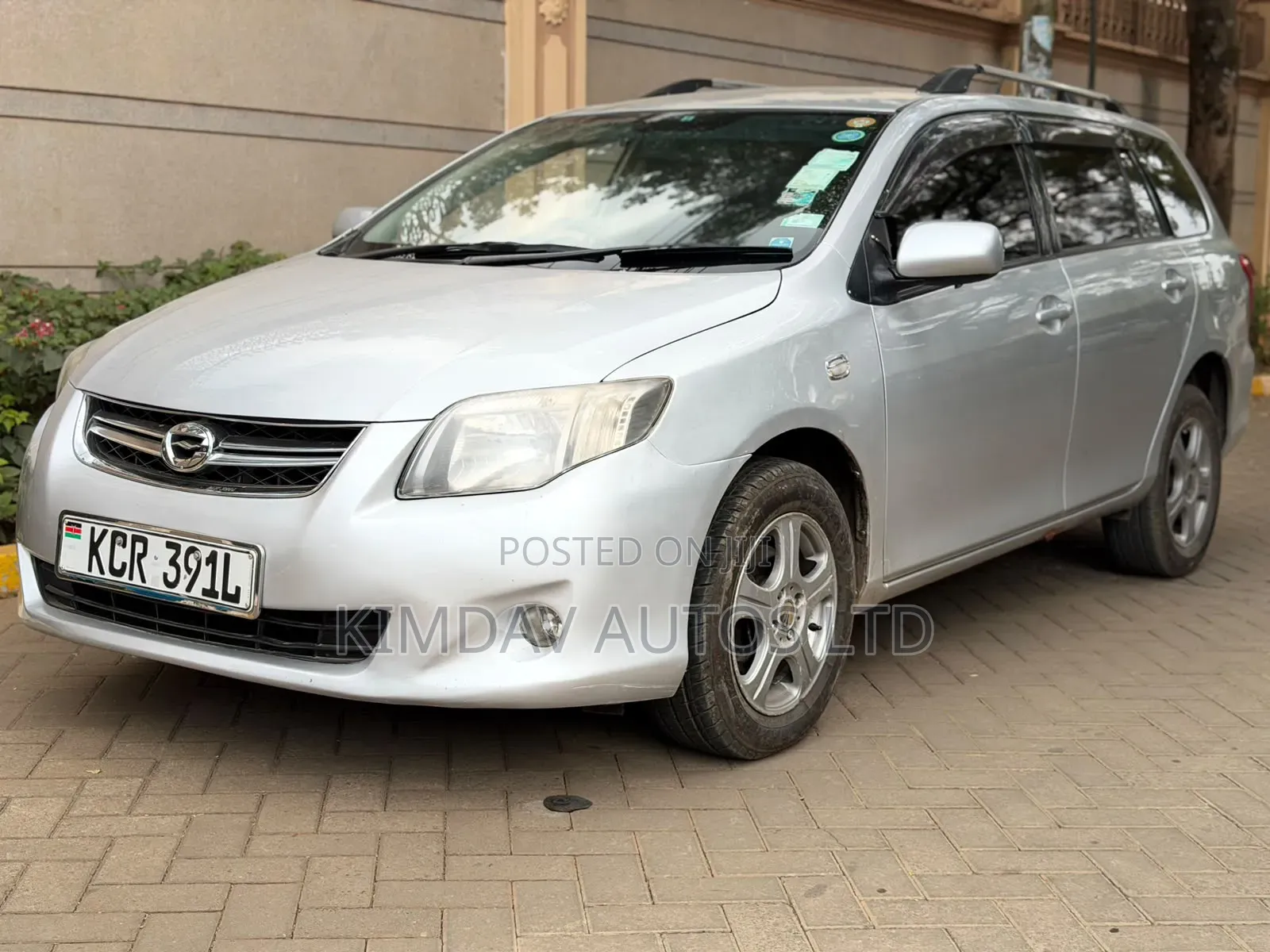 Toyota Corolla Fielder 2011 Silver